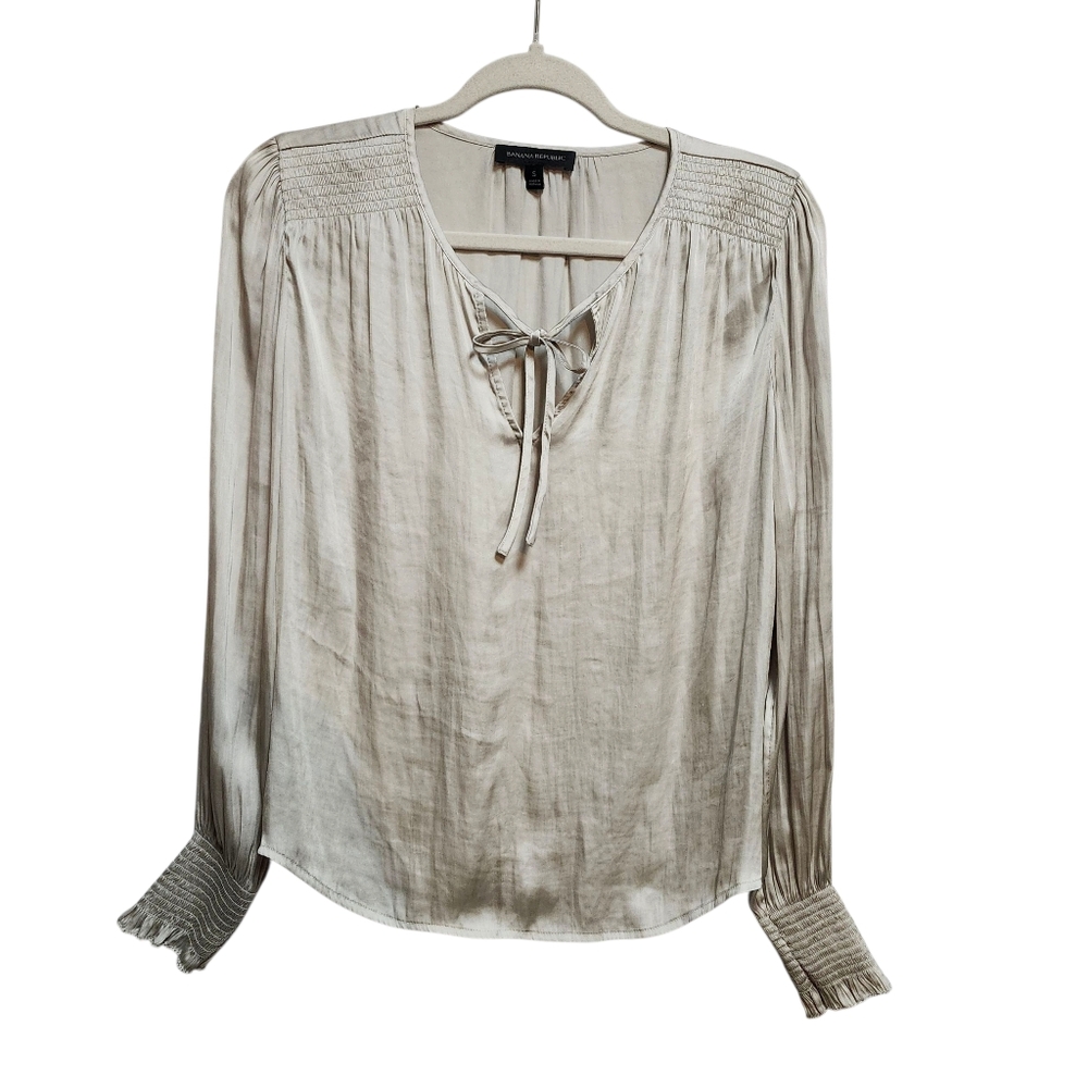 Banana Republic Satin Smocked Silver Blouse Top Glam Office Boss Babe Size Small